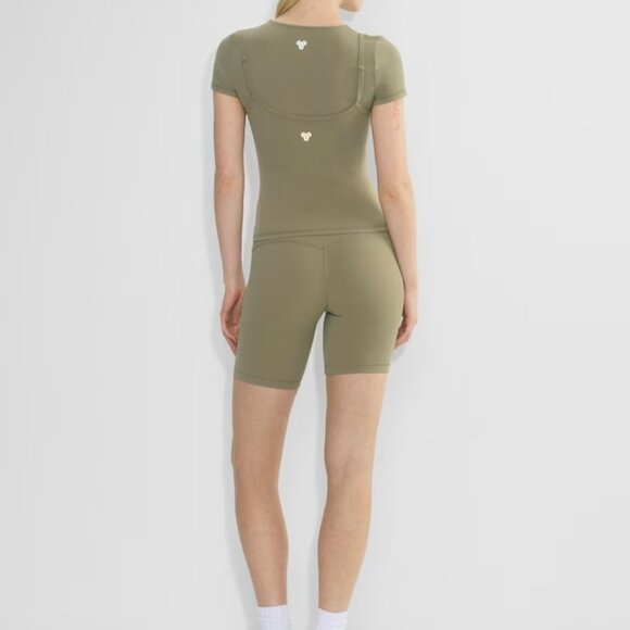 NWT Aritzia GOLDEN BUTTER Cheeky Hi-Rise Red 7" Shorts 2 - Picture 8 of 9